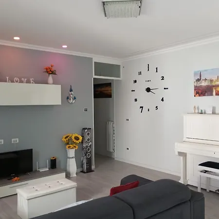 דירה Dimora Valentino פולינאנו א מארה